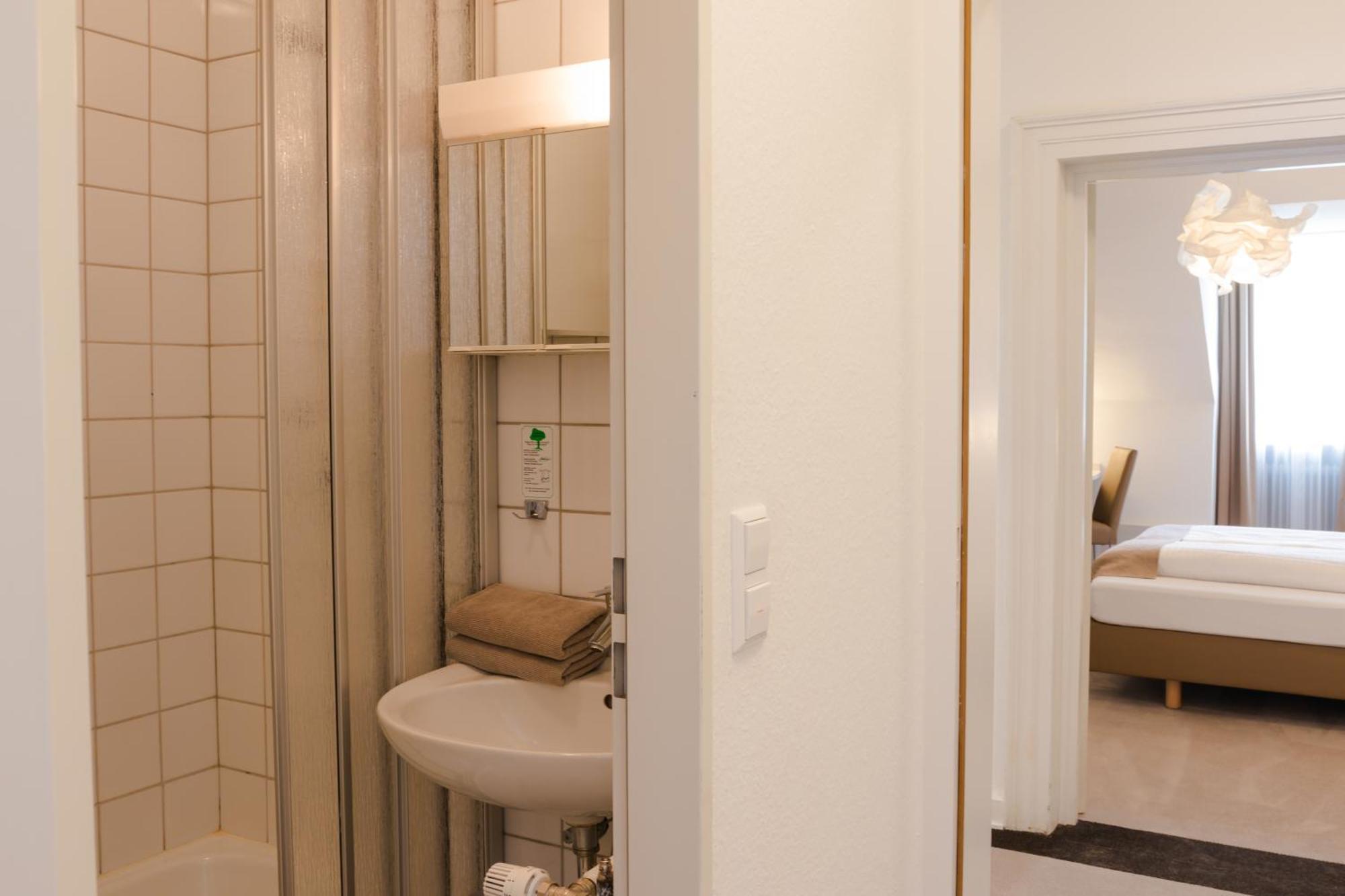 Hotel Luise Bad Bergzabern Bagian luar foto