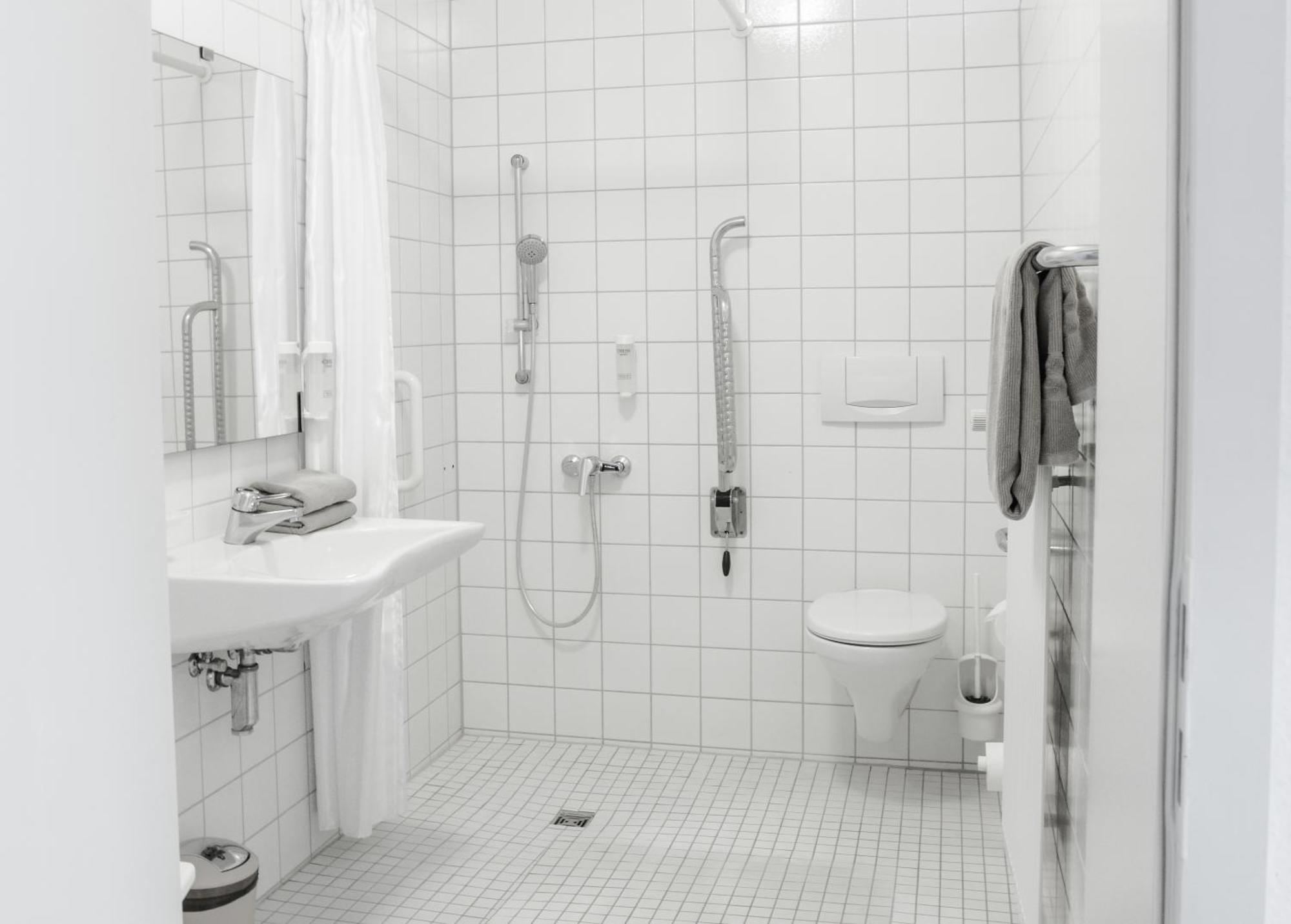 Hotel Luise Bad Bergzabern Bagian luar foto