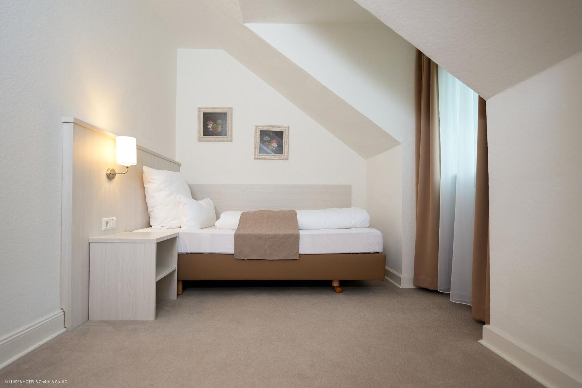 Hotel Luise Bad Bergzabern Bagian luar foto