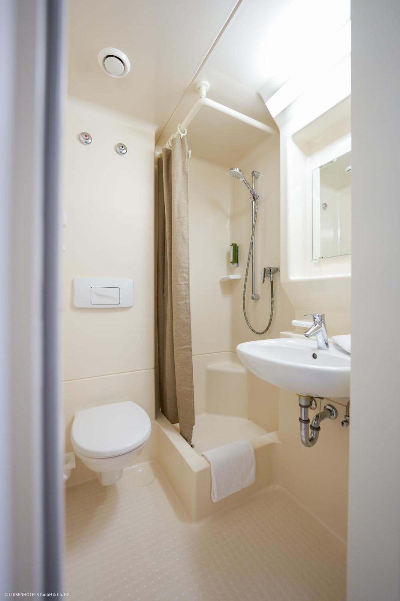 Hotel Luise Bad Bergzabern Bagian luar foto